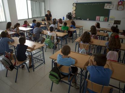 Aula de un colegio de Sevilla al inicio de este curso escolar.