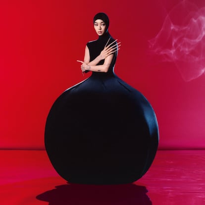 Portada del disco 'Hold The Girl', de Rina Sawayama, Dirty Hit/Music As Usual