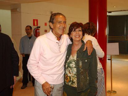 Antonio Gala y Concha Velasco en el estreno de 'Inés desabrochada' en Santander.