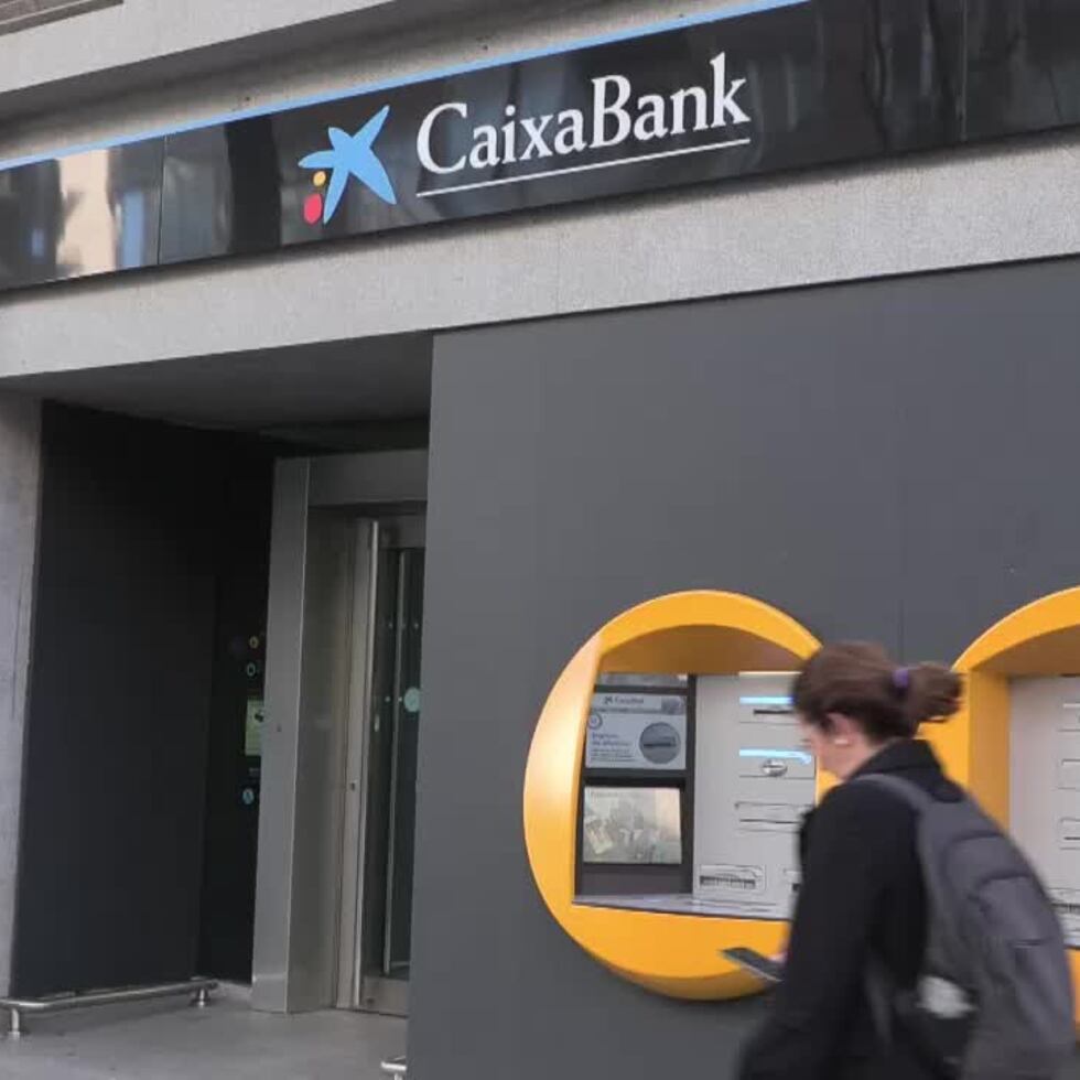 CaixaBank bate su récord y cierra 2017 con una subida del 61%