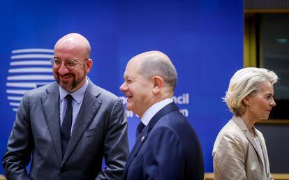Charles Michel, Olaf Scholz and Ursula von der Leyen, at the European Council, on Friday. 