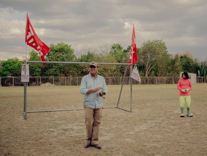 Mitin del alcalde Héctor Lara del partido FMLN, que busca su reelección por un periodo más en el municipio de El Paisnal, El Salvador el 22 de febrero del 2021. Fred Ramos para El País.