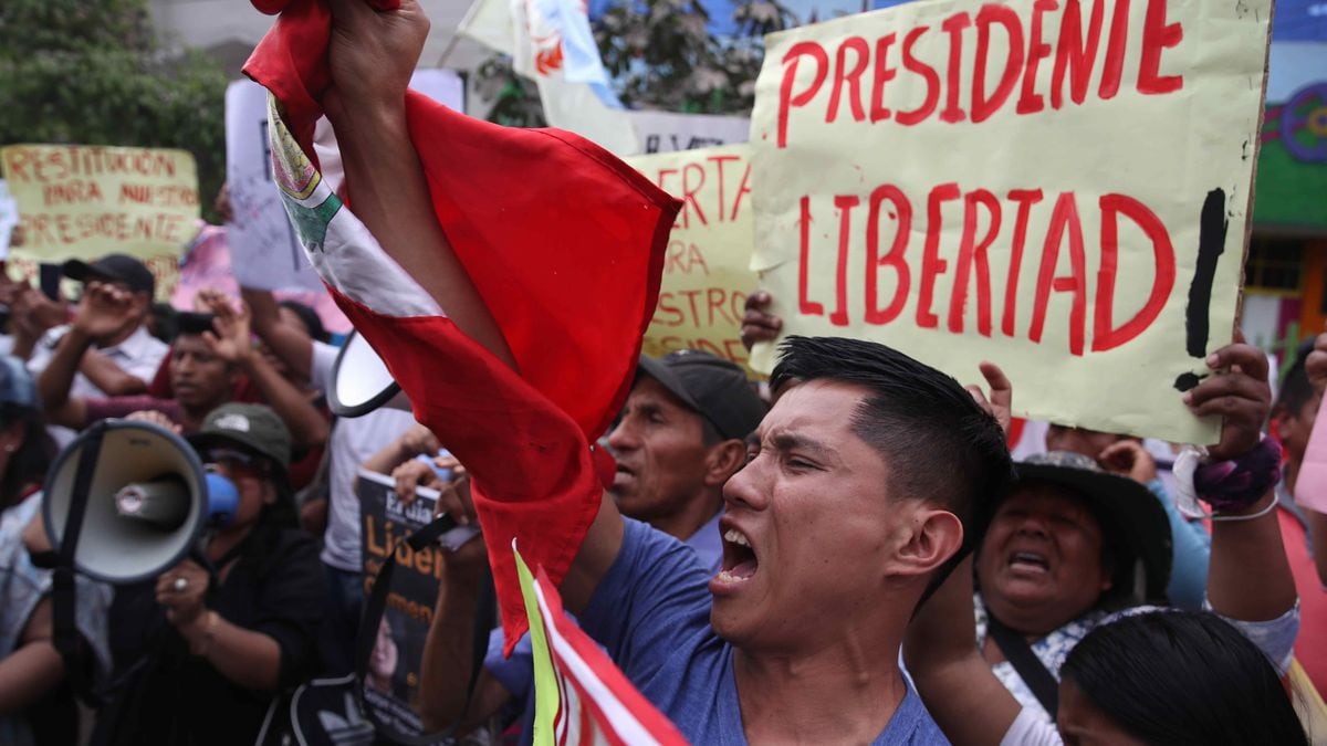 La Fiscalía de Perú pide 18 meses de prisión preventiva por rebelión para el expresidente Pedro Castillo | Internacional | EL PAÍS