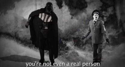 Un momento del combate de Darth Vader contra Hitler. 