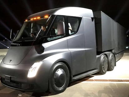 Estas son las primeras empresas que han reservado el Tesla Semi para sus flotas