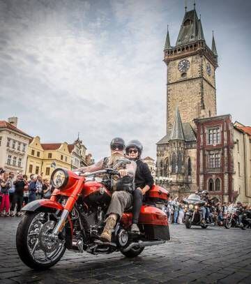 Concentración de 'Harleys' en Praga.