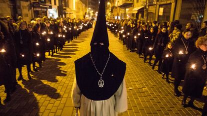 Procesión nocturna en la Semana Santa de Zamora de 2019.