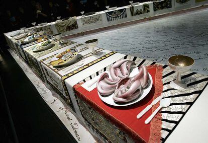 Detalle de ‘The Dinner Party’ (1979) de la artista Judy Chicago, obra permanente del Elizabeth A. Sackler Center for Feminist Art en el Brooklyn Museum.