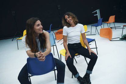 Un fotograma de 'Hermanas', de 'Escenario 0'. A la izquierda Bárbara Lennie. Las dos actrices produjeron la serie.