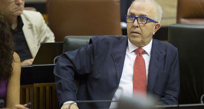 El consejero José Sánchez Maldonado, en el Parlamento este miércoles.