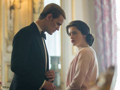 Matt Smith y Claire Foy, en 'The Crown'.