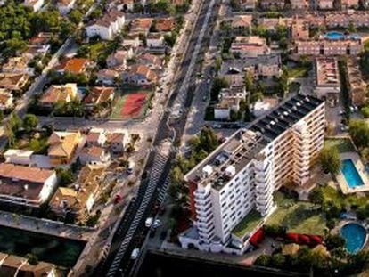 Urbanizaci&oacute;n en Alc&ugrave;dia, en la costa de Mallorca.