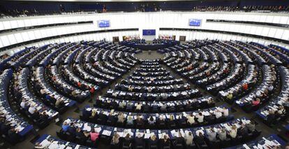 Vista general de una sesión plenaria en hemiciclo del Parlamento Europeo, en Estrasburgo (Francia)