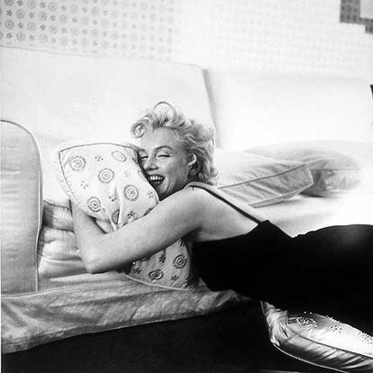 La actriz Marilyn Monroe, fotografiada en 1956 por Cecil Beaton.