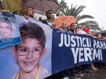 Concentración para protestar por el archivo del caso Yéremi Vargas, el 2 de diciembre de 2017 en Las Palmas.