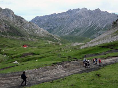 Los Picos de Europa en Cantabria, en una foto de archivo.