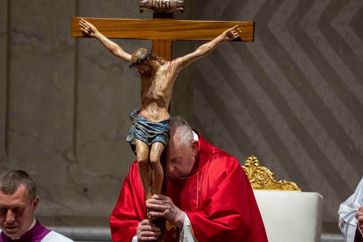 Papa Francesco lascia la Via Crucis per tutelare la sua salute per il resto delle celebrazioni della Settimana Santa |  Internazionale