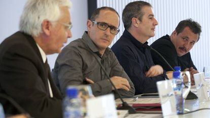 El consejero Ferran Mascarell, con Palau, Robles y Caballero, en la rueda de prensa de presentación del festival Sónar