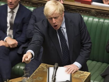 El primer ministro británico, Boris Johnson, durante el debate de ayer en la Cámara de los Comunes.