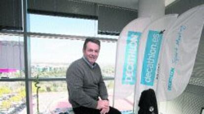 Culto al deporte en las oficinas de Decathlon