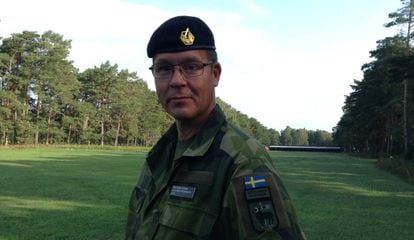 El coronel Mattias Ardin, en la base militar de Gotland (Suecia),