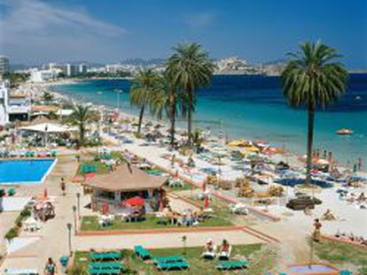 Platja d&#039;en Bossa, en Ibiza donde la empresa priviada invierte en regenerar y recuperar la zona. 