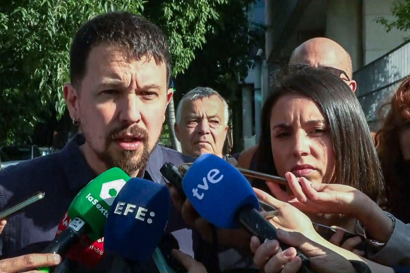 Última hora de la actualidad política, en directo | Iglesias y Montero, insultados por un grupo de personas en el inicio del juicio a su acosador