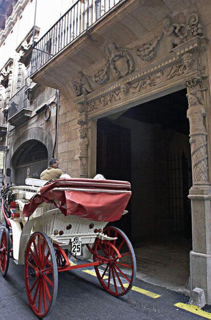 Fachada de acceso a la casa de Jaume Matas en Palma.