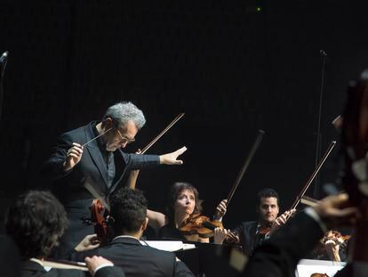 Josep Pons dirigirá el concierto escenificado en torno a Beethoven.