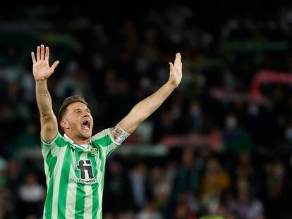 Joaquín celebra el pase a la final de la Copa.