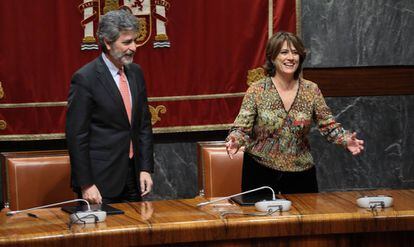 La Ministra de Justicia, Dolores Delgado, y el presidente del CGPJ, Carlos Lesmes.