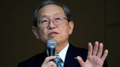 El CEO de Toshiba, Satoshi Tsunakawa, ayer en la sede de la empresa, Tokio.