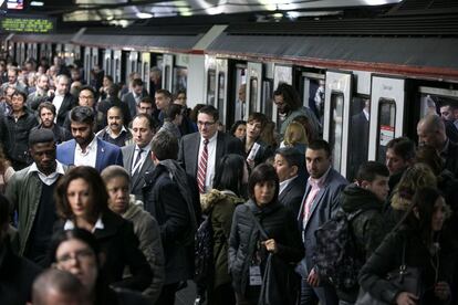 Una estació de metro, durant la jornada de vaga del 24 de febrer.