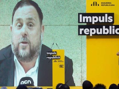 Junqueras, en una intervención en vídeo durante un acto de campaña de Pere Aragonès en Barcelona, el martes. 