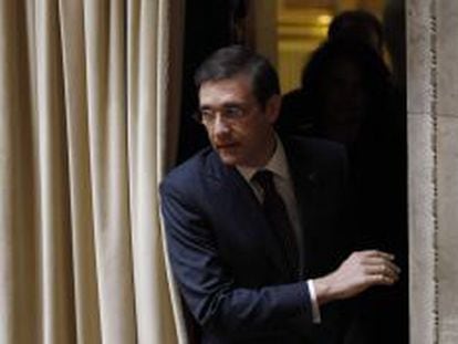 El primer ministro portugu&eacute;s, Pedro Passos Coelho, llega al Parlamento el 5 de abril de 2013. 