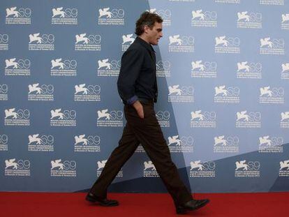 El actor Joaquin Phoenix, durante la presentaci&oacute;n en la Mostra de Venecia de la pel&iacute;cula &#039;The master&#039;.