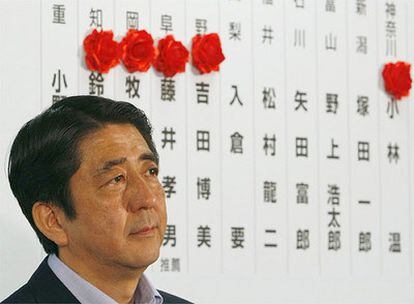 El primer ministro nipón, Shinzo Abe, viaja a India para reforzar los lazos económicos entre ambos países