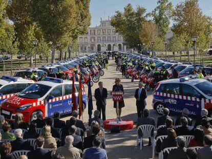 Entrega de vehículos a las Bescam en Aranjuez en noviembre de 2010.