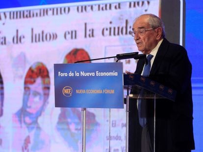 El exministro de Gobernación Rodolfo Martín Villa, este lunes en el desayuno informativo del Fórum Europa.