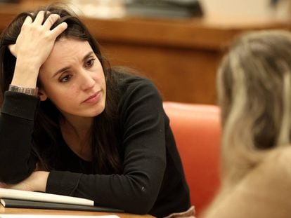 La portavoz de Unidas Podemos en el Congreso de los Diputados, Irene Montero, durante una reunión de la Diputación Permanente este martes.