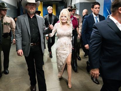 Dolly Parton, en la entrega de los premios CMA en Nashville, Tennessee, el 13 de noviembre de 2019.