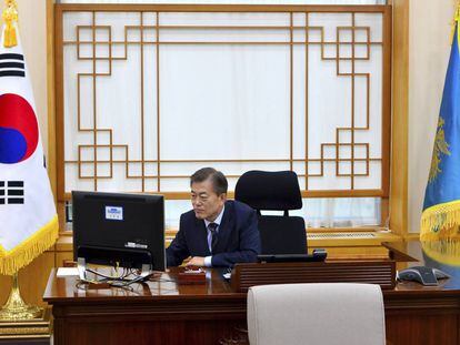 El presidente surcoreano,  Moon Jae-in, en la Casa Azul de Se&uacute;l. 