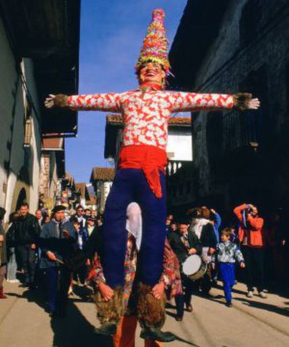 Miel Otxin, uno de los personajes del carnaval de Lantz (Navarra).