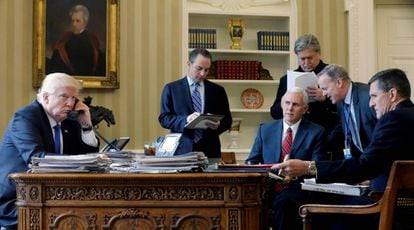 El Presidente Donald Trump en el Despacho Oval de la Casa Blanca (Washington)
