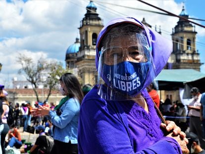 Una manifestante en la marcha contra la violencia machista el pasado 7 de marzo en Ciudad de Guatemala, previa al Día Internacional de la Mujer.