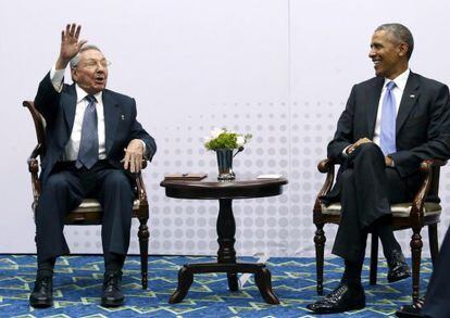 Raul Castro y Barack Obama, en la cumbre de las Américas en Panamá en abril.