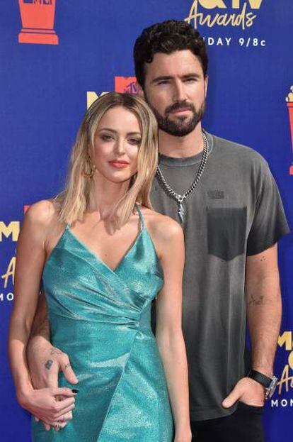 Kaitlynn Carter y Brody Jenner, en California, en junio.