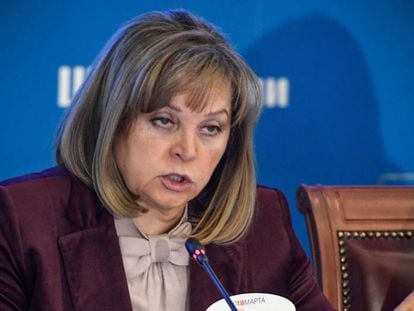 La jefa de la Comisión Electoral Central de Rusia, Ella Pamfílova, este lunes en Moscú.