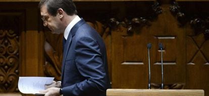 El primer ministro portugués, Pedro Passos Coelho, en la presentación de su programa de gobierno, rechazado por la mayoría de ziquierdas.