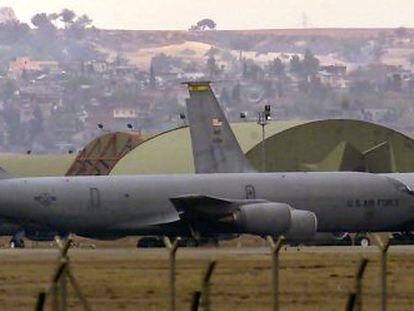 Una foto de 2005 muestra aviones estadounidenses en la base de Incirlik, en Turqu&iacute;a.